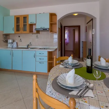 Apartments Vanessa Apartment Dramalj
