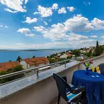 Vanessa Apartman *