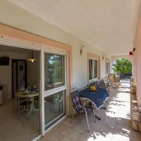 Apartman Apartments Vanessa *